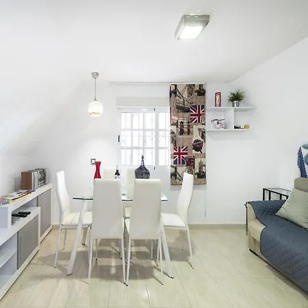 Sunny Coastal Retreat For 4 * توريمولينوس