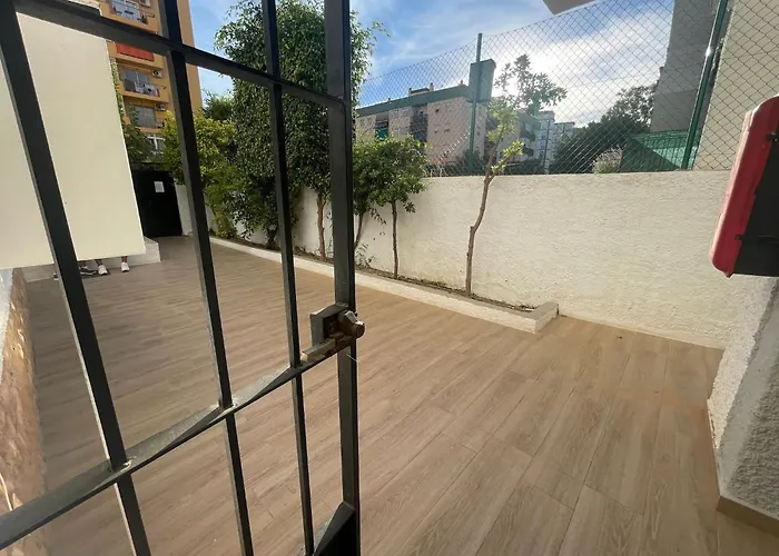 Sunny Coastal Retreat For 4 * 토레몰리노스