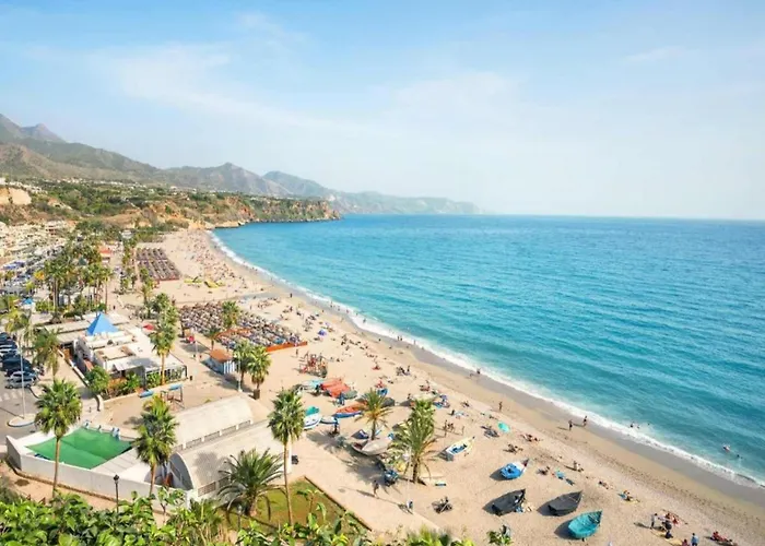 아파트 Sunny Coastal Retreat For 4