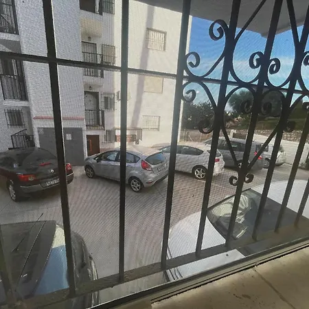 Amazing With Swimming Pool Apartment *