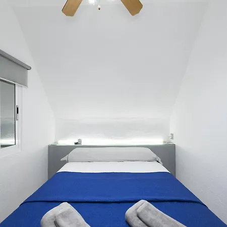Sunny Coastal Retreat For 4 Apartamento *