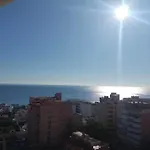 Sunny Coastal Retreat For 4 *