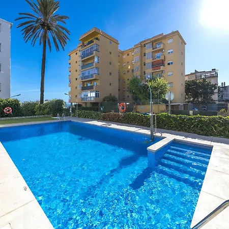 Appartamento Sunny Coastal Retreat For 4