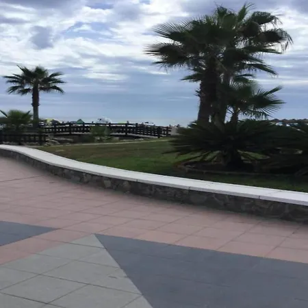 Apartamento Sunny Coastal Retreat For 4 Torremolinos